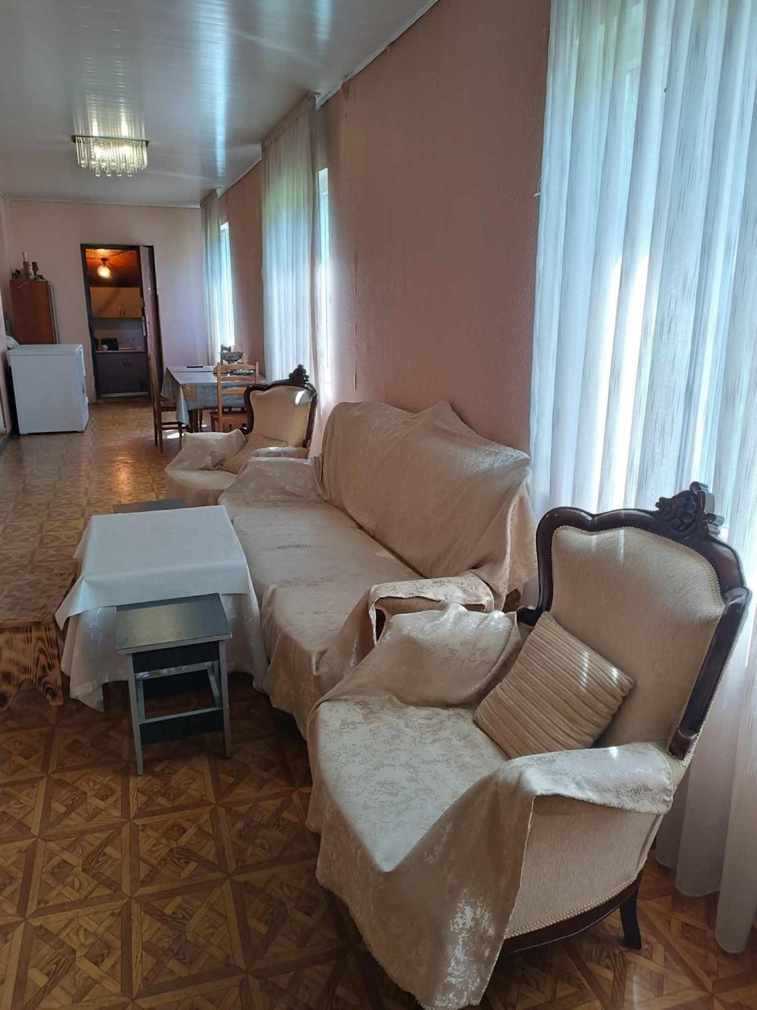 Guest House In Zhabeshi Lali Luaran gambar