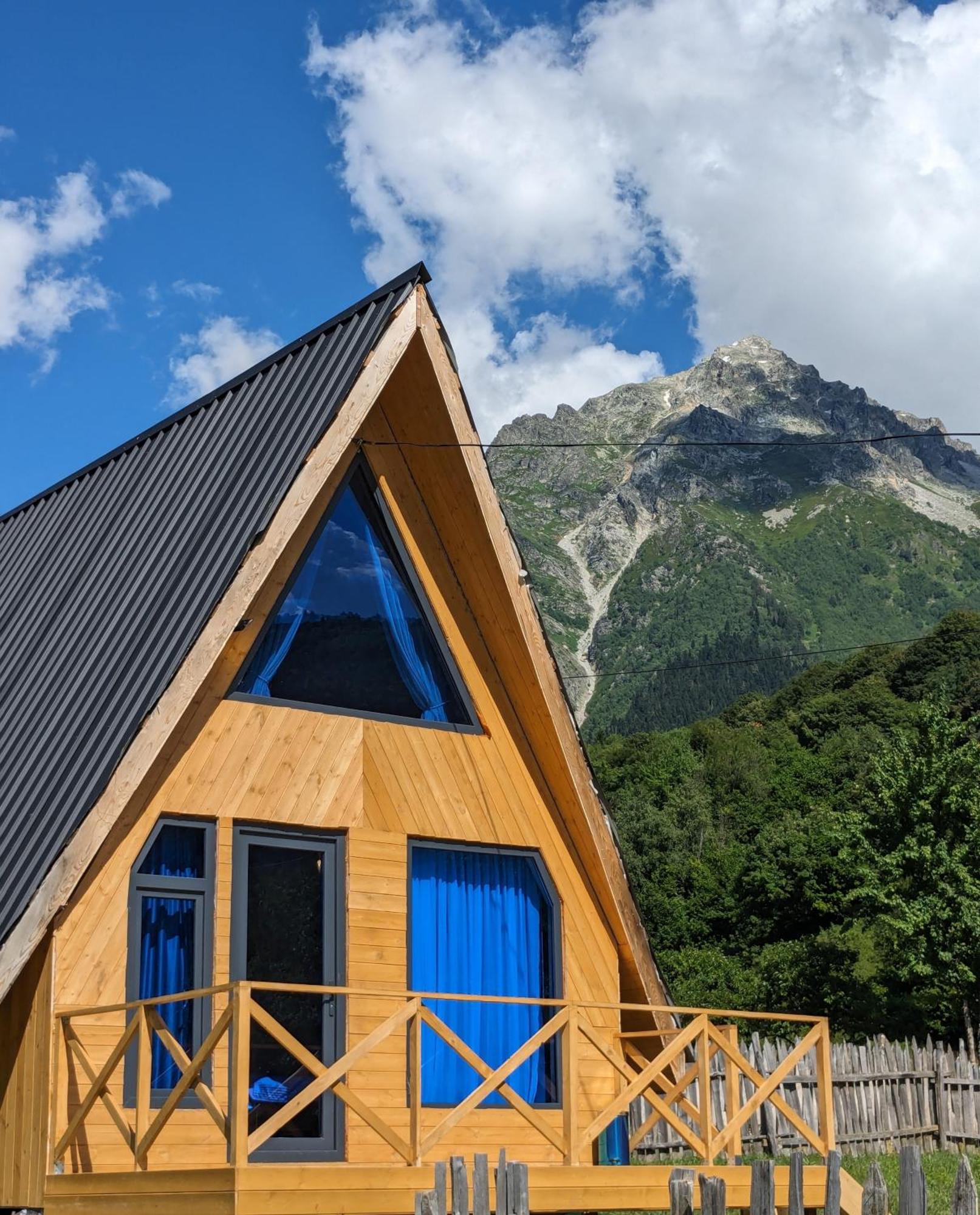 Guest House In Zhabeshi Lali Luaran gambar