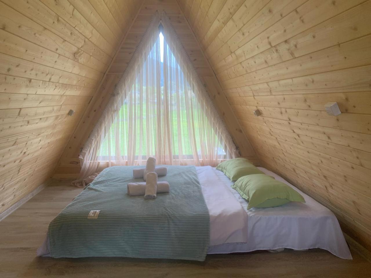 Guest House In Zhabeshi Lali Luaran gambar